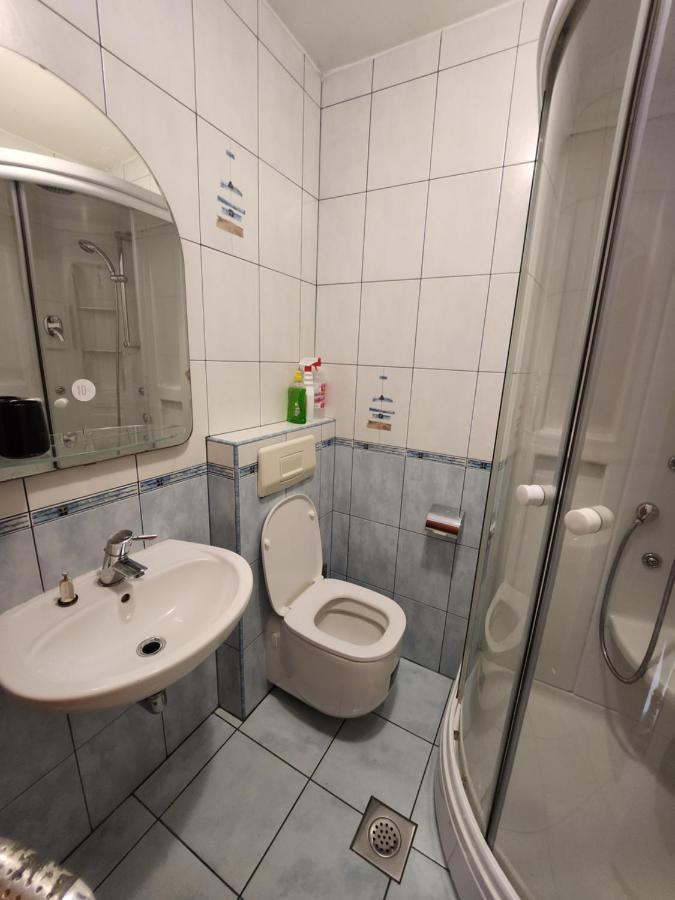 Appartamento Lucija Karlobag Esterno foto