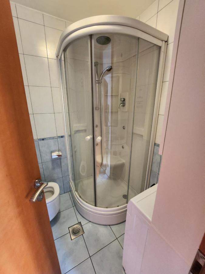 Appartamento Lucija Karlobag Esterno foto